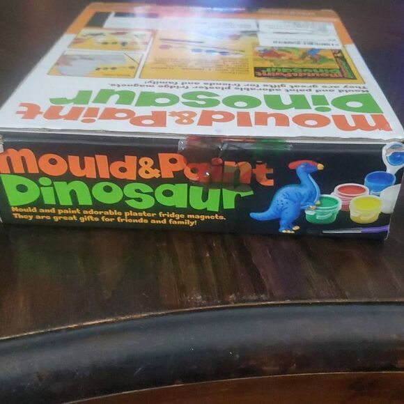 NEW IN BOX CIRO EDUCATION MOULD AND PAINT DINOSAUR - Picture 5 of 5